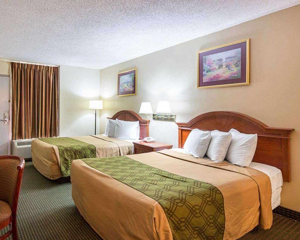 Econo Lodge Near Quantico Marine Base | 17005 Dumfries Rd, Dumfries, VA 22025 | Phone: (703) 221-4176