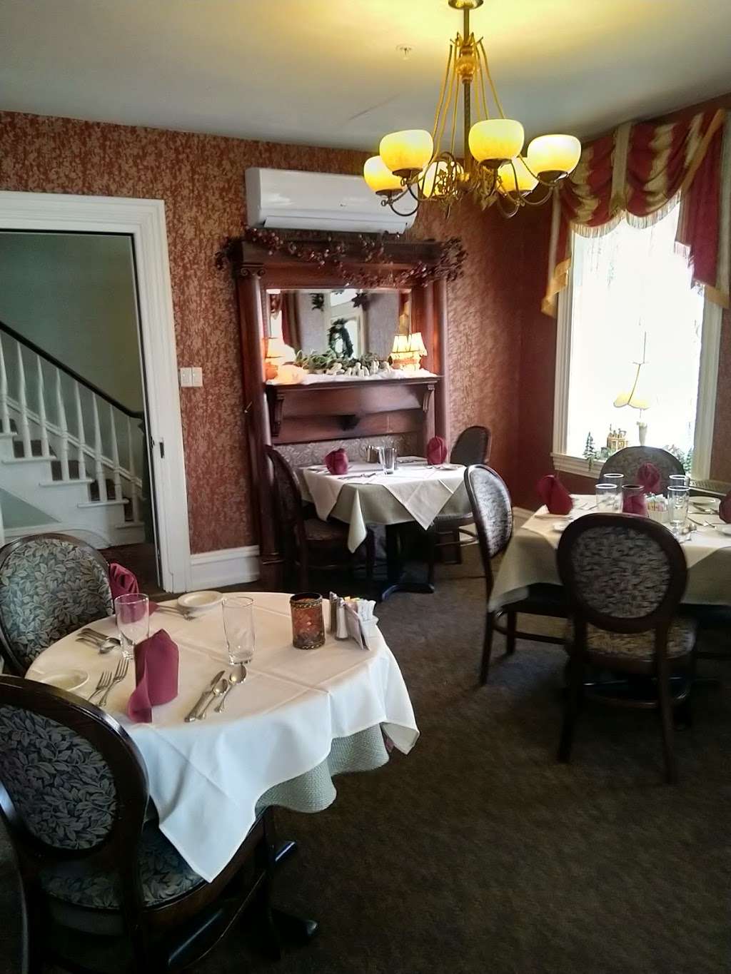 Washington House Hotel | 136 N Main St, Sellersville, PA 18960, USA | Phone: (215) 257-3122