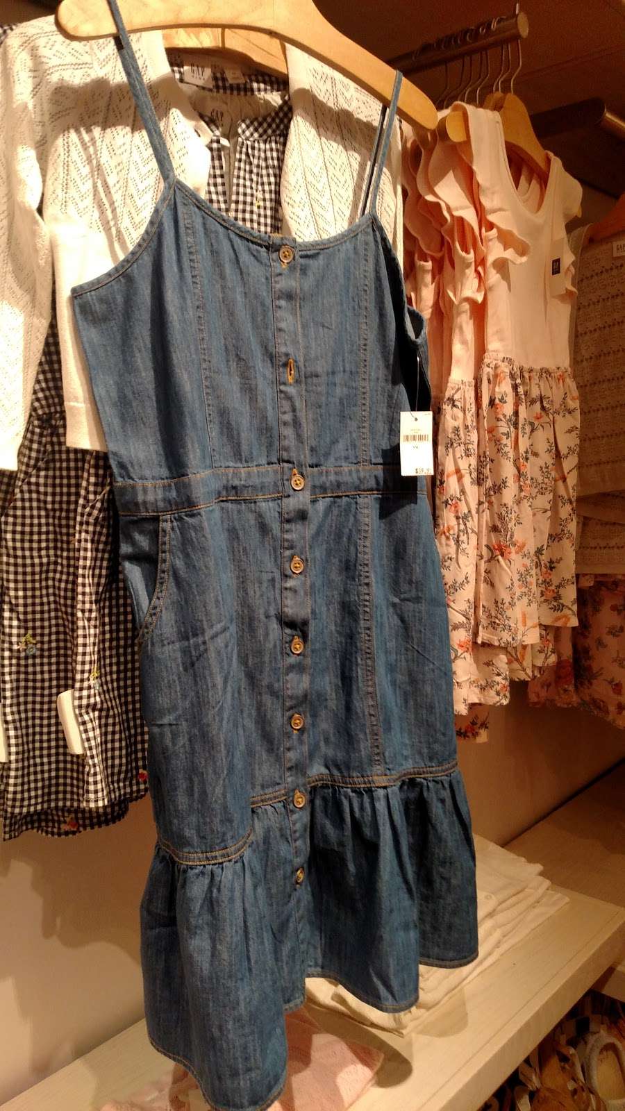 Gap | 360 US-206, Chester, NJ 07930, USA | Phone: (908) 879-1886