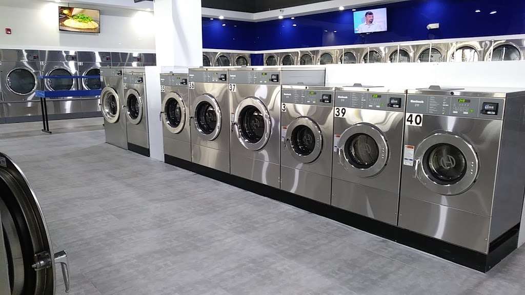 Wissinoming laundromat | 5597 Tulip St Unit E, Philadelphia, PA 19124, USA | Phone: (215) 904-7792