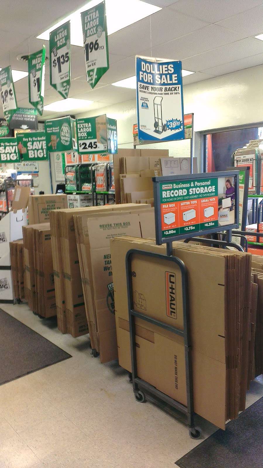 U-Haul Moving & Storage of Niles | 7644 N Milwaukee Ave, Niles, IL 60714, USA | Phone: (847) 966-0024