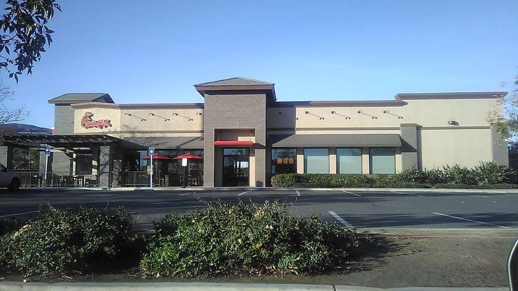 Chick-fil-A | 3555 Grand Oaks, Corona, CA 92881, USA | Phone: (951) 898-0608