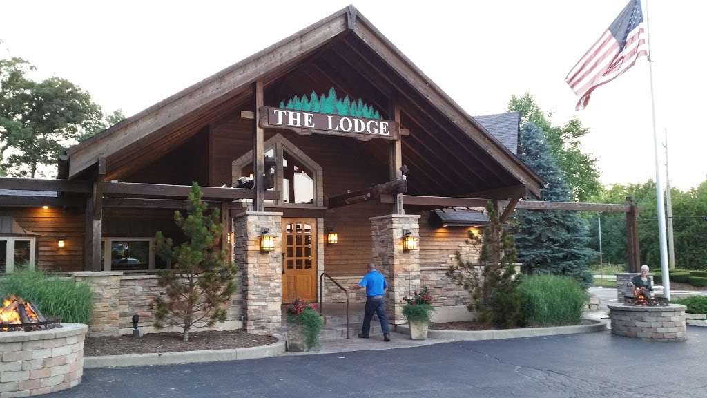 The Lodge on 64 - restaurant  | Photo 3 of 10 | Address: 41W379 IL-64, St. Charles, IL 60175, USA | Phone: (630) 443-8000
