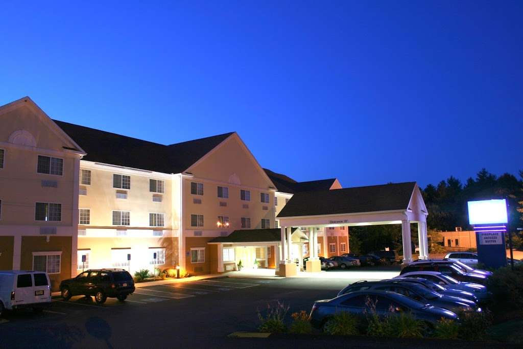 Holiday Inn Express & Suites Boston - Marlboro | 121 Coolidge St, Hudson, MA 01749, USA | Phone: (978) 562-1001