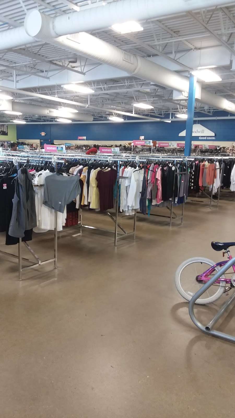 Goodwill Store | 1520 E 86th St, Indianapolis, IN 46240 | Phone: (317) 569-1551