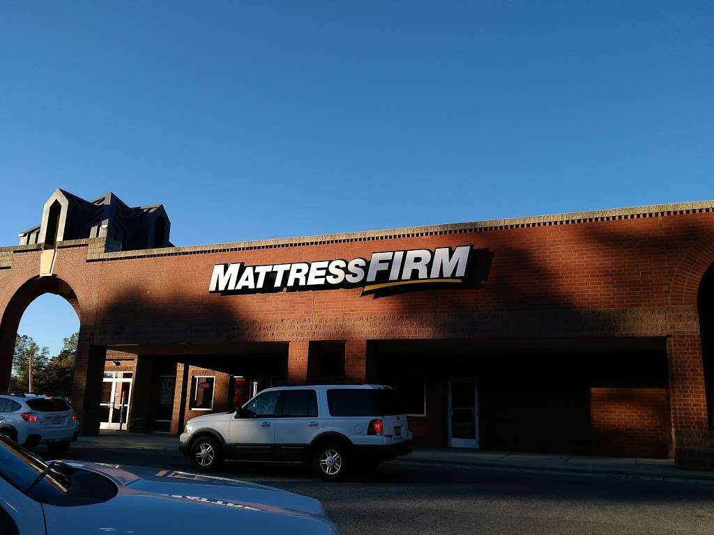 Mattress Firm Franklin Square | 3078 E Franklin Blvd Ste 2, Gastonia, NC 28056, USA | Phone: (704) 867-5970
