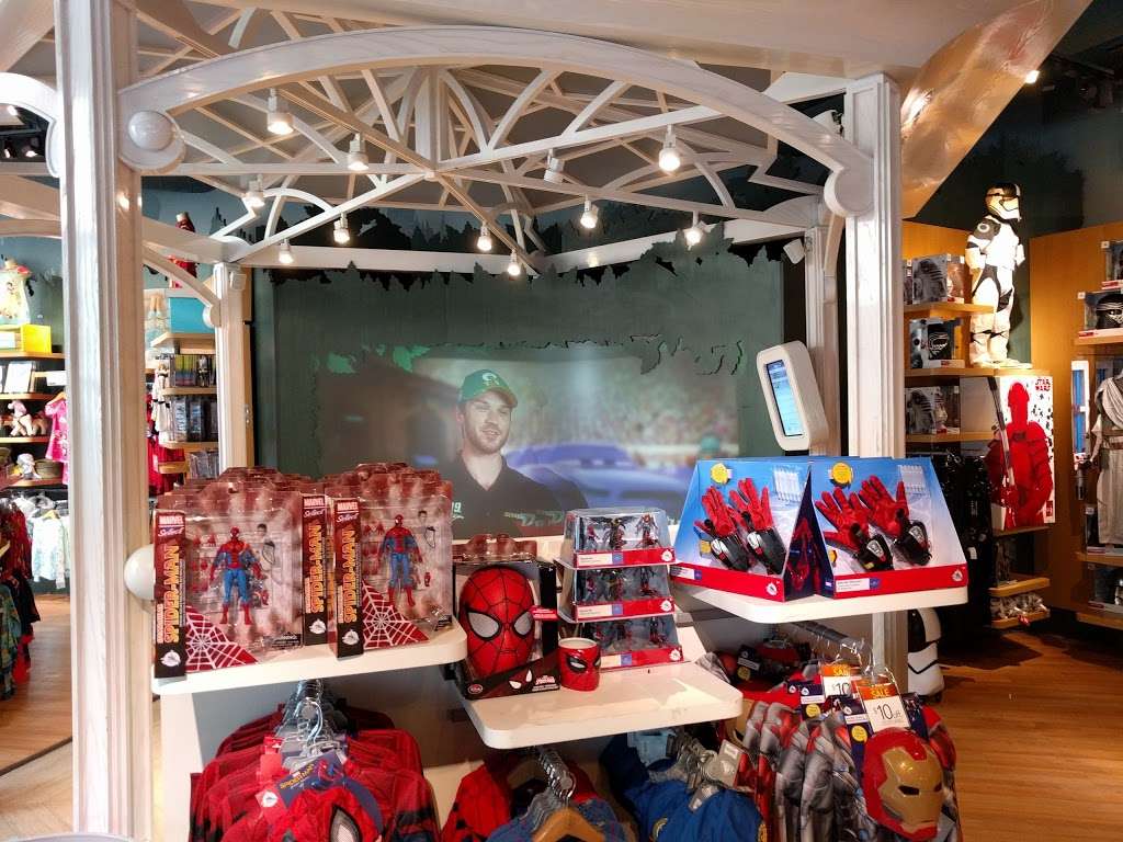 Disney Store | 395 Santa Monica Place, Santa Monica, CA 90401, USA | Phone: (310) 395-4365