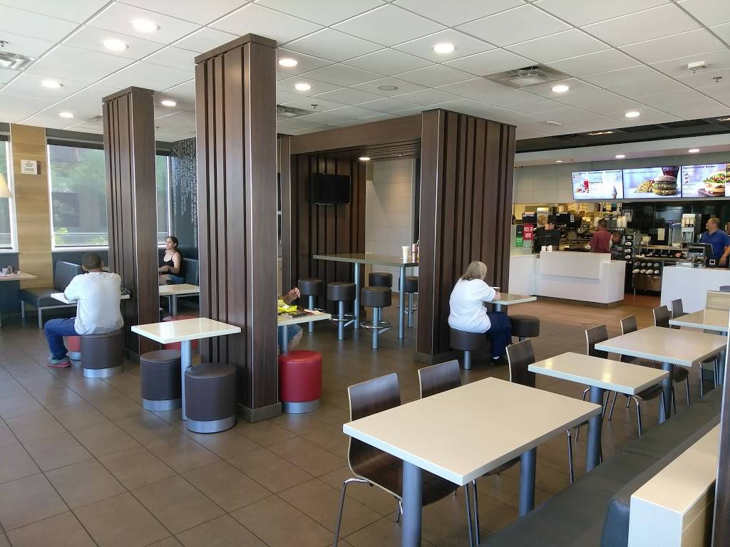 McDonalds | 711 W Indian School Rd, Phoenix, AZ 85013 | Phone: (602) 277-5512