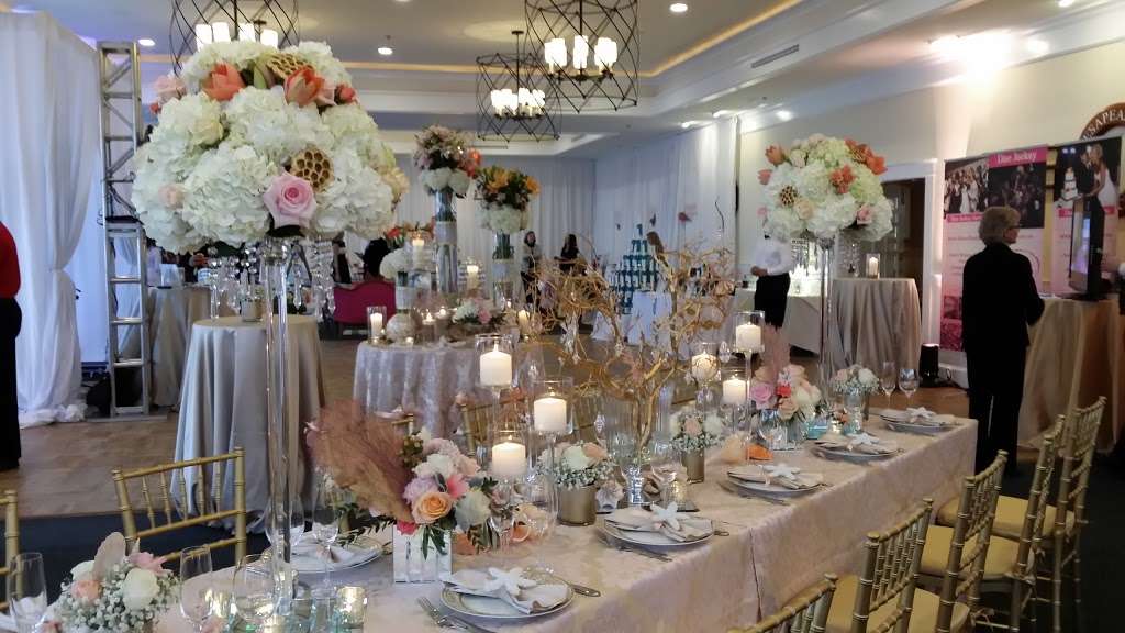 Michael Designs Florist, Inc. | 1838 St Margarets Rd, Annapolis, MD 21409 | Phone: (410) 263-0401