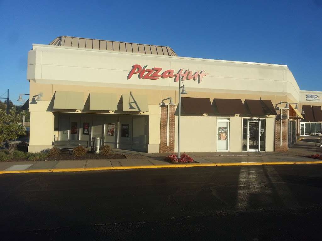 Pizza Hut | 12705 N Mur-Len Rd, Olathe, KS 66062, USA | Phone: (913) 829-0400