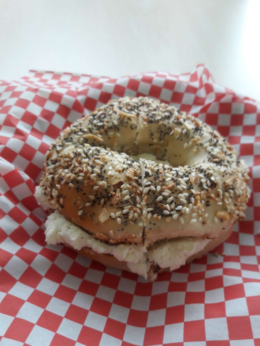 Big Daddy Bagels | 1940 Ionosphere St, Longmont, CO 80504 | Phone: (303) 834-8237