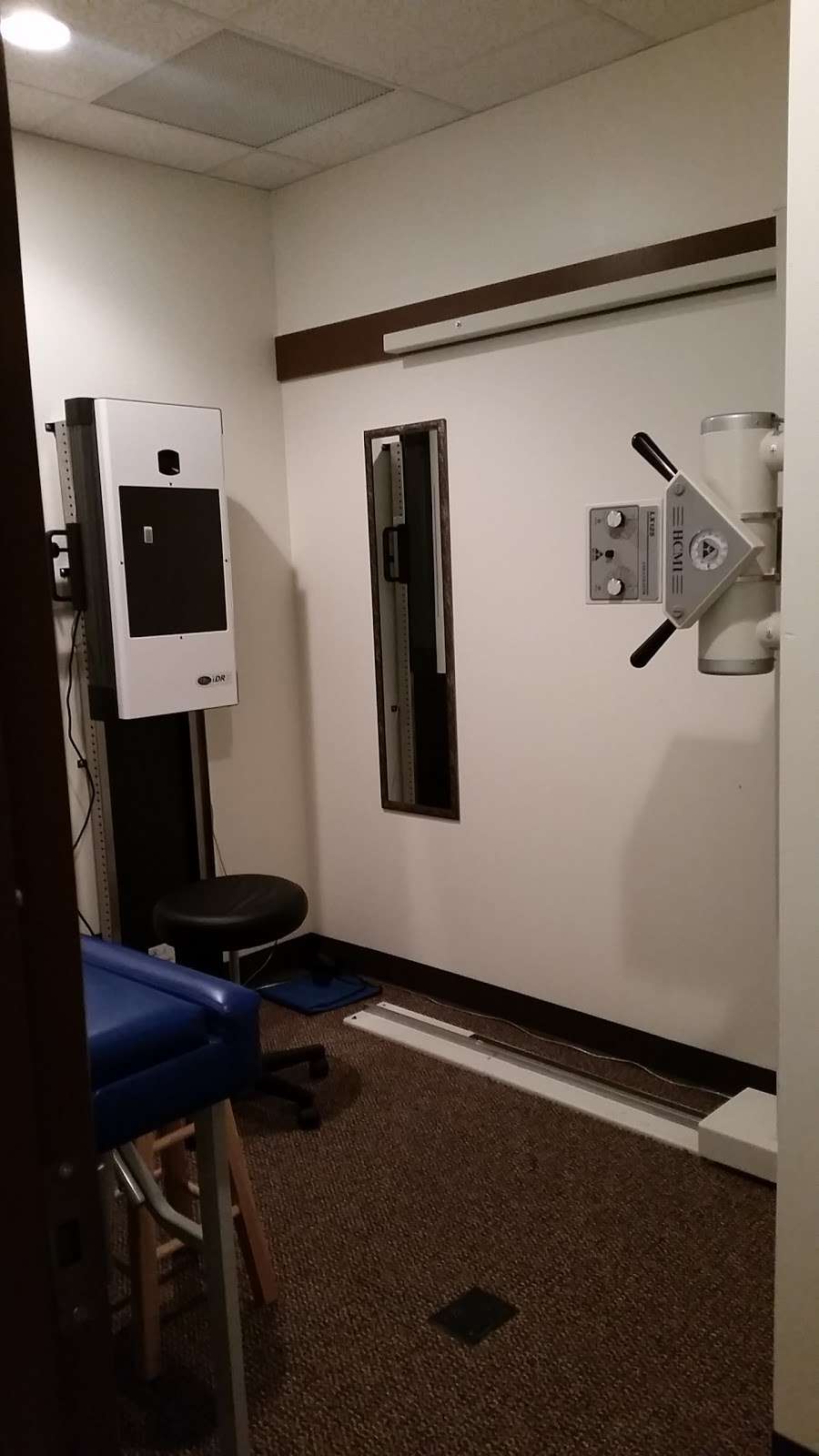 Chiro One Wellness Center of Delafield | 2728 Hillside Dr, Delafield, WI 53018 | Phone: (262) 447-0268