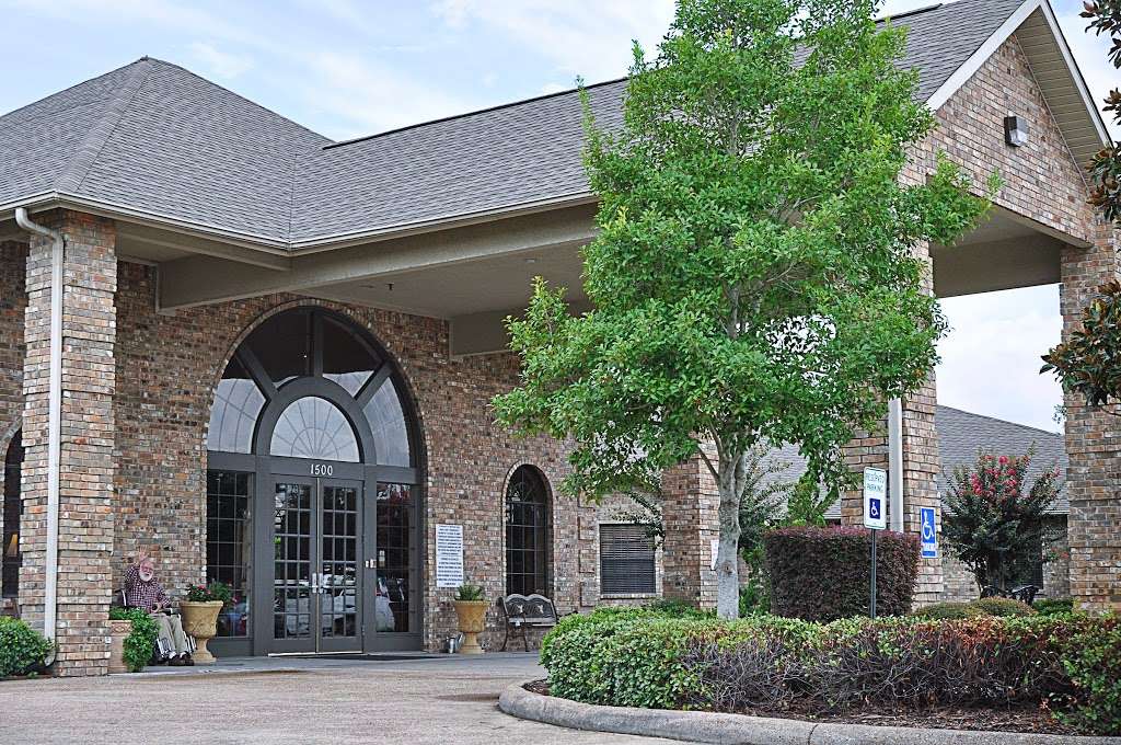 Friendship Haven Healthcare and Rehabilitation Center | 1500 Sunset Dr, Friendswood, TX 77546 | Phone: (281) 992-4300