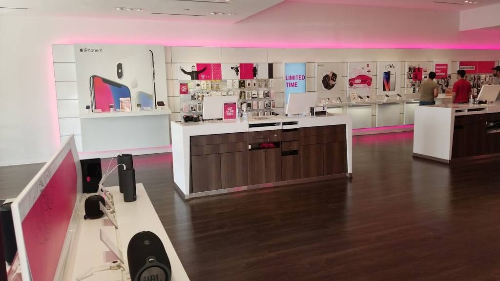 T-Mobile | 1705 S Greenfield Rd STE 106, Mesa, AZ 85206, USA | Phone: (480) 539-3991