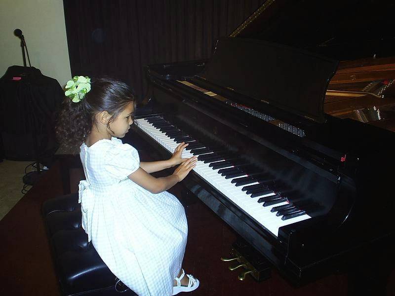 Avas Piano Lessons | 1415 Clark St, Orlando, FL 32806 | Phone: (407) 668-4840