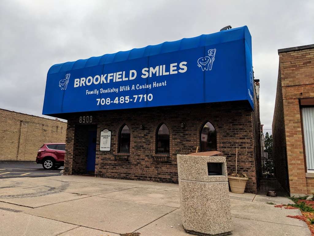 Brookfield Smiles | 8908 Ogden Ave, Brookfield, IL 60513, USA | Phone: (708) 498-4698