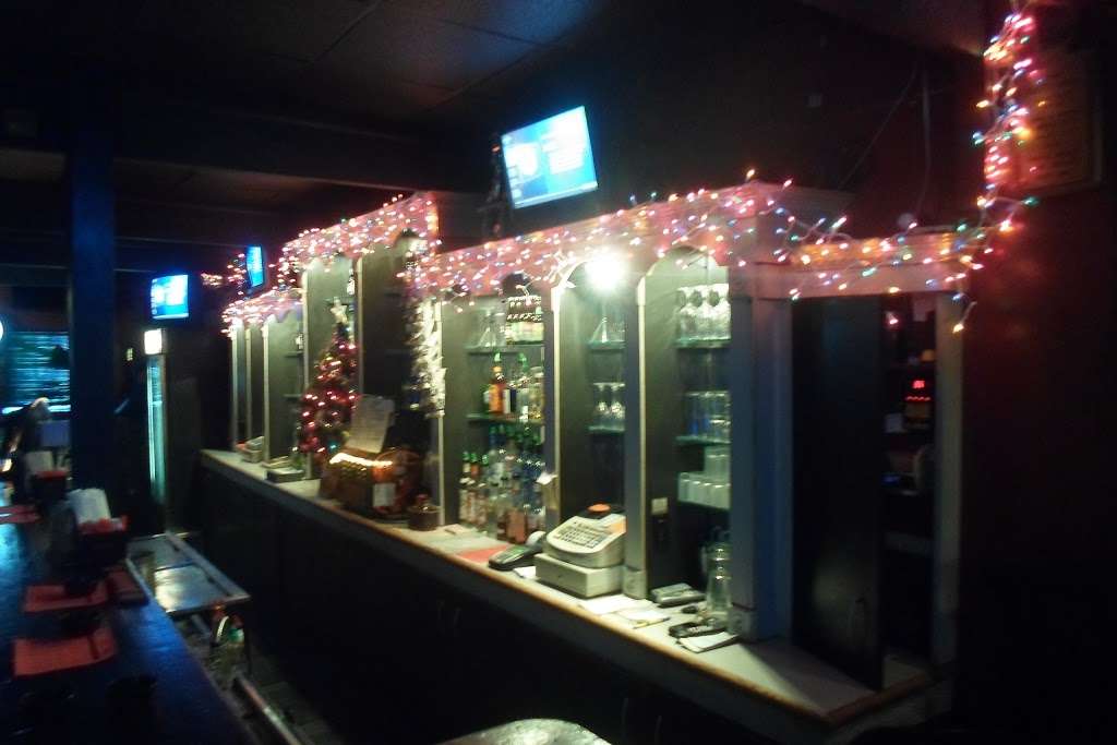 Rusty Nail Tavern / Nightclub | 2580 Haverford Rd, Ardmore, PA 19003, USA | Phone: (610) 649-6245