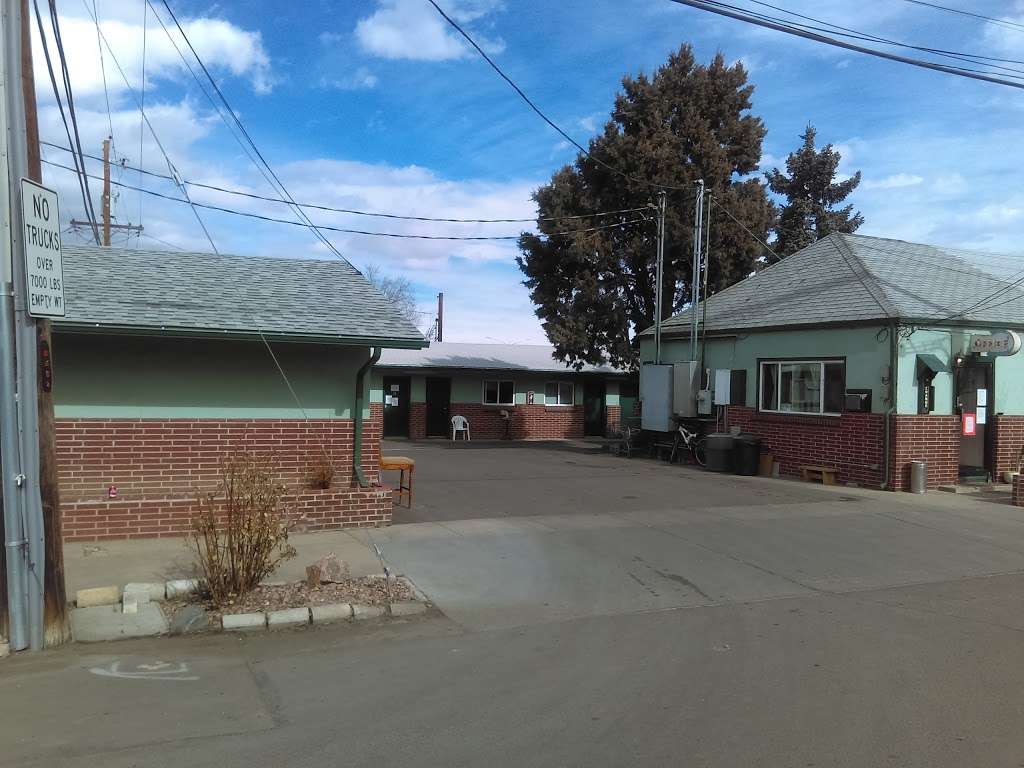 White Rock Motel & RV park | 5555 Federal Blvd, Denver, CO 80221, USA | Phone: (303) 477-3417