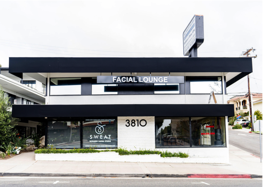 Facial Lounge | 3810 East Coast Hwy, Corona Del Mar, CA 92625, USA | Phone: (949) 432-5915