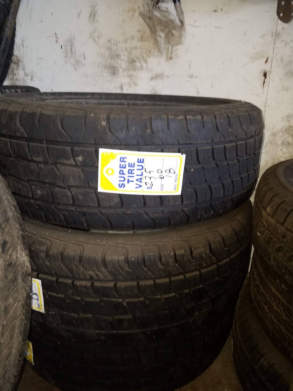 Espinozas Tires | 1007 Logan Ave, Belvidere, IL 61008, USA | Phone: (815) 914-3666