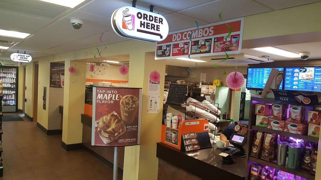 Dunkin Donuts | 3000 Merritt Pkwy, Greenwich, CT 06831 | Phone: (203) 974-2979