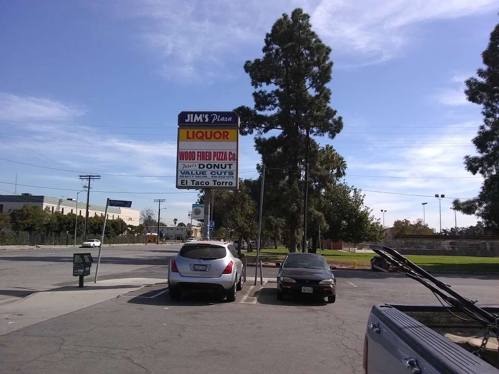 Peters Donuts | 8879 Laurel Canyon Blvd, Sun Valley, CA 91352 | Phone: (818) 252-0967