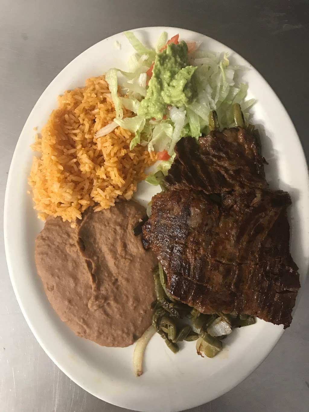 Dos Hermanos Mexican Restaurant | 11420 TX-16, San Antonio, TX 78224, USA | Phone: (210) 628-1183