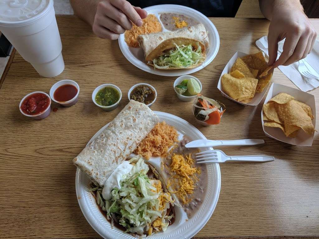 Leonardos Mexican Food | 8431 N Michigan Rd, Indianapolis, IN 46268, USA | Phone: (317) 337-9022