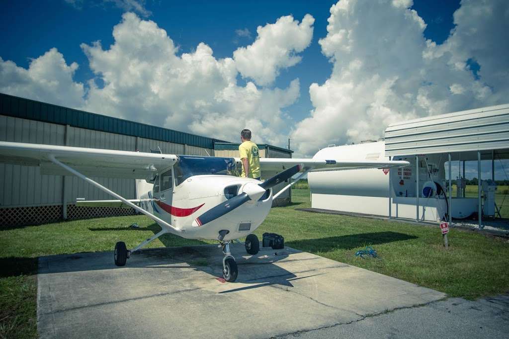 Orlando North Airpark | 8600 Jones Ave, Zellwood, FL 32798, USA | Phone: (407) 947-4081