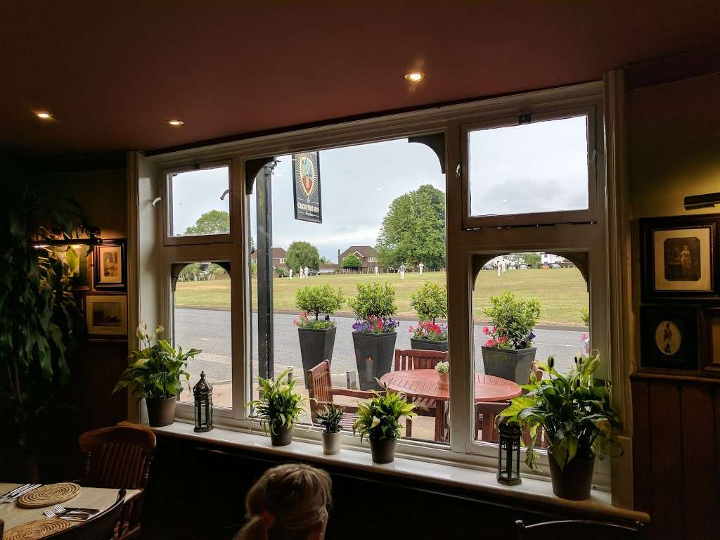 The Cricketers Inn | Wrotham Rd, Meopham, Gravesend DA13 0QA, UK | Phone: 01474 812163