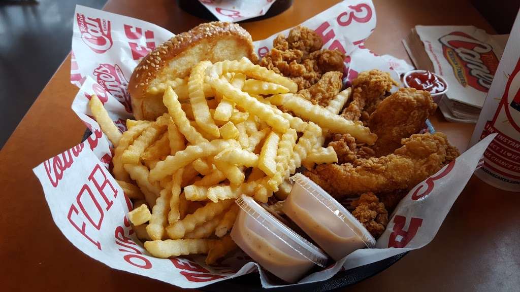Raising Canes Chicken Fingers | 2586 E League City Pkwy, League City, TX 77573, USA | Phone: (281) 535-4784