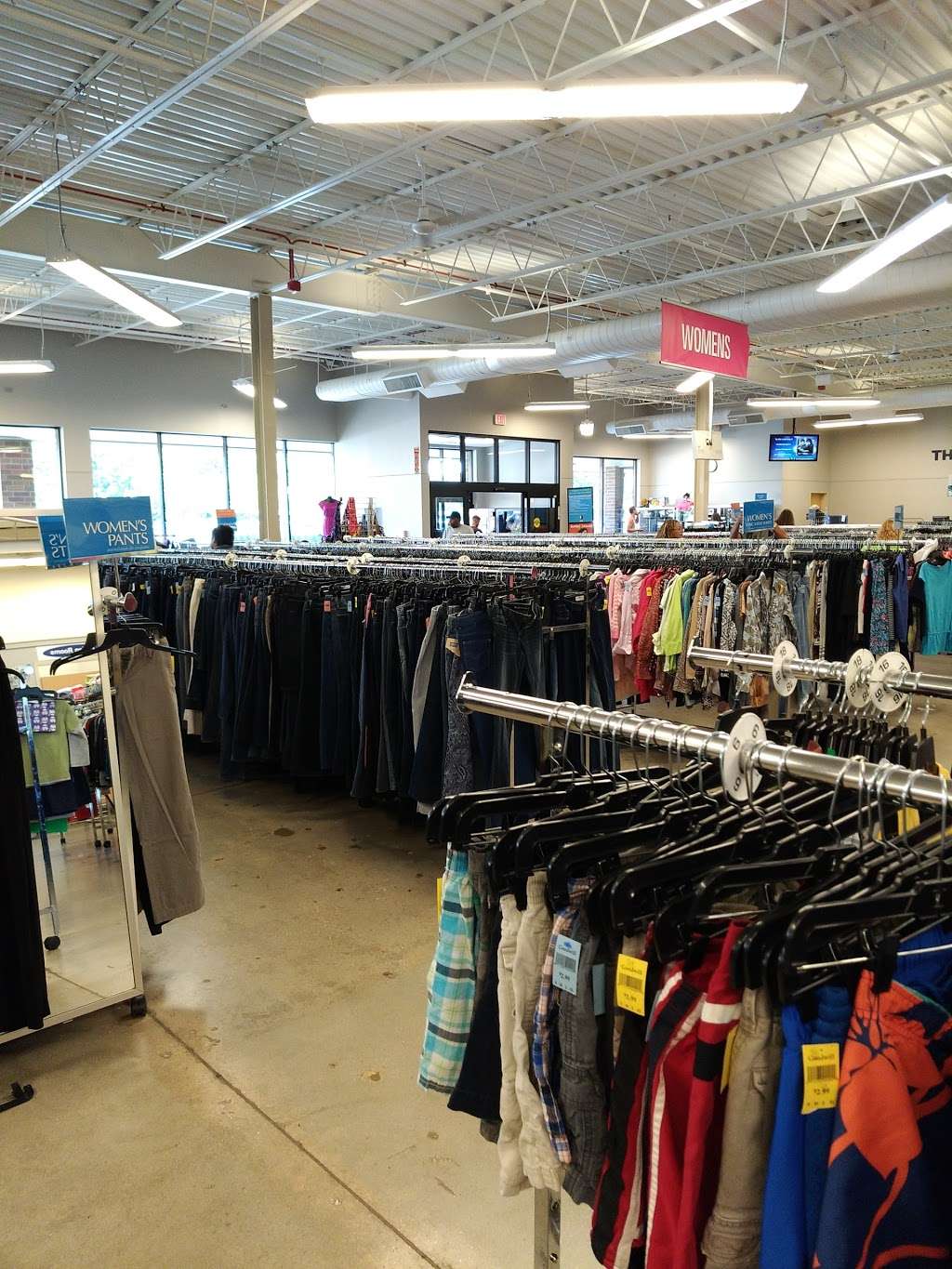 Goodwill Store & Donation Center | 3054 S Wolf Rd, Westchester, IL 60154 | Phone: (708) 562-6166