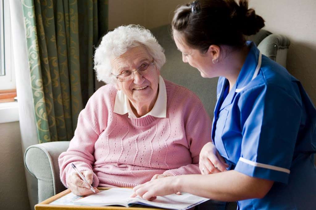 Bluebird Care Bromley | 50c Chatterton Rd, Bromley BR2 9QQ, UK | Phone: 020 8315 0236