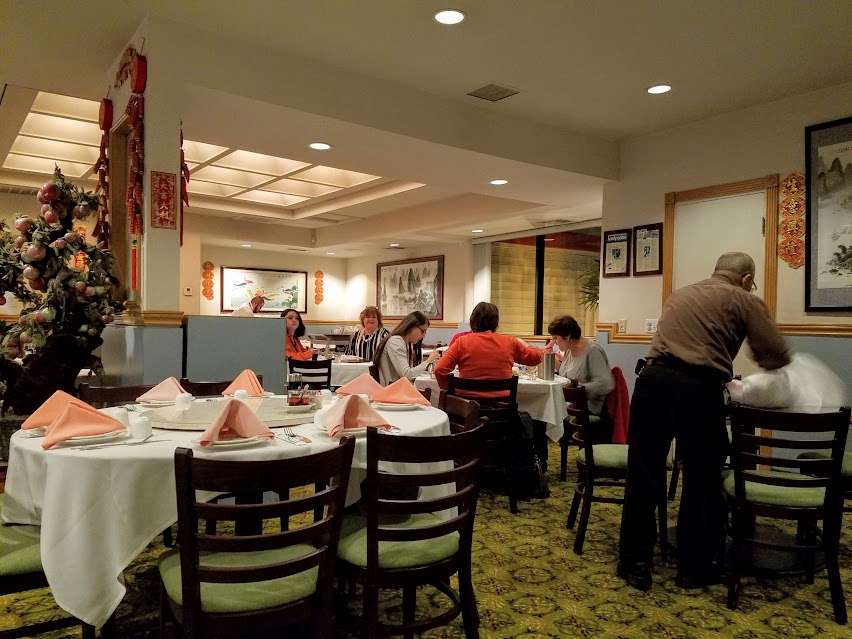 Yang Chow Restaurant | 3777 E Colorado Blvd, Pasadena, CA 91107 | Phone: (626) 432-4538