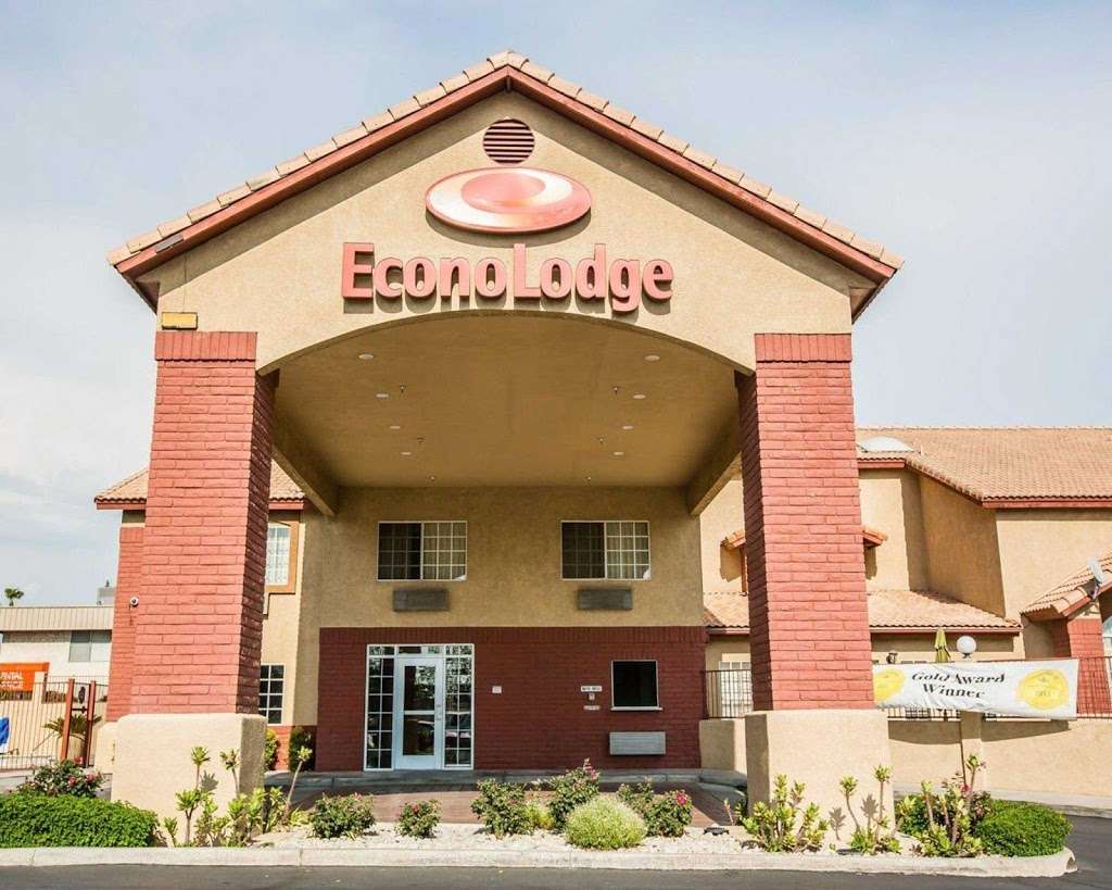 Econo Lodge Fontana I-10 | 17133 Valley Blvd, Fontana, CA 92335, USA | Phone: (909) 822-5411
