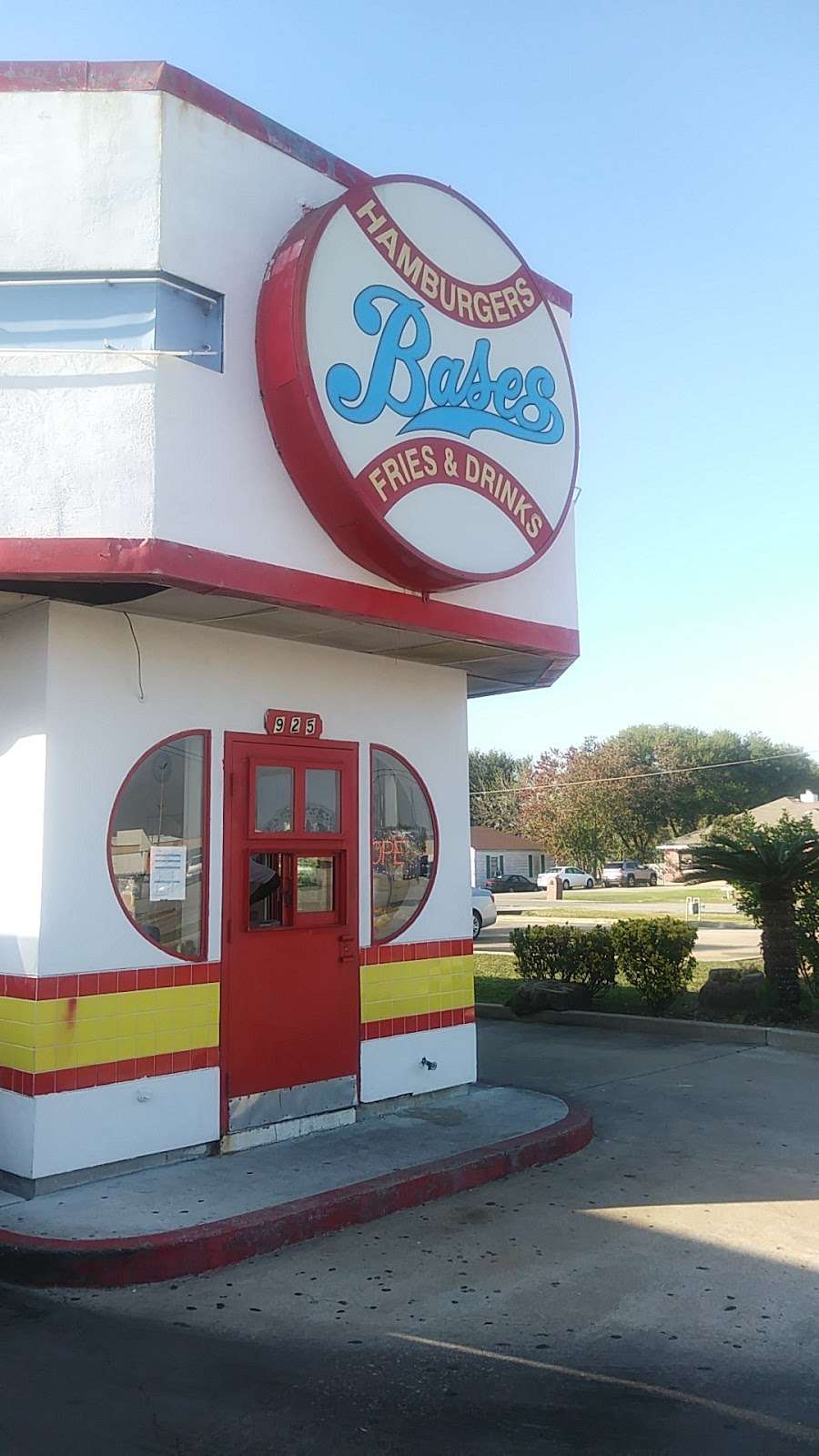 Bases Hamburgers | 925 21st St N, Texas City, TX 77590, USA | Phone: (409) 945-9485