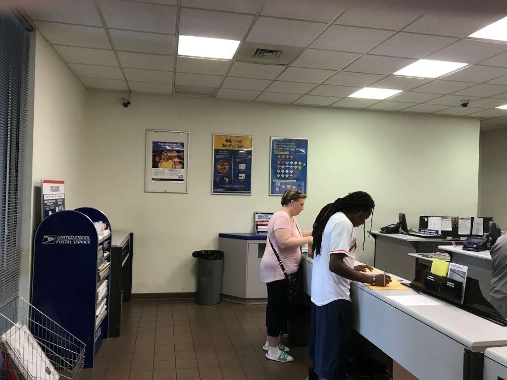 United States Postal Service | 6241 South Blvd, Charlotte, NC 28217 | Phone: (800) 275-8777