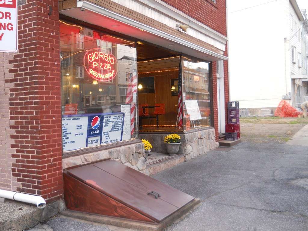 Giorgios Pizza Restaurant | 36 N 2nd St, St Clair, PA 17970, USA | Phone: (570) 429-1237