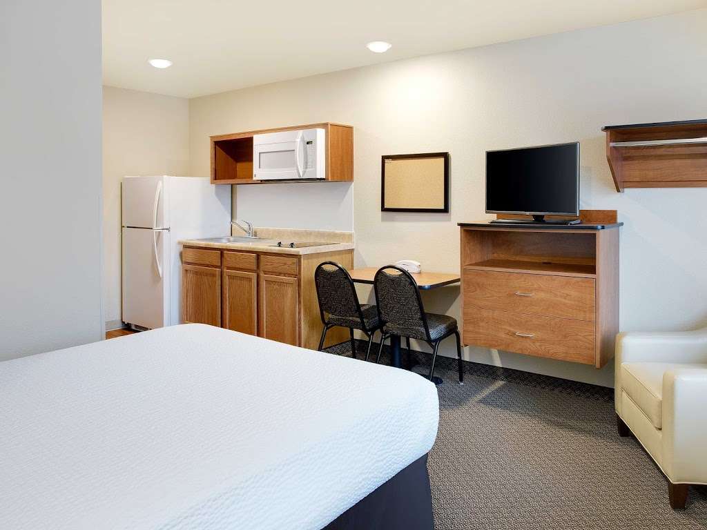 WoodSpring Suites Fredericksburg | 1455 Carl D. Silver Parkway, Fredericksburg, VA 22401 | Phone: (540) 548-9001