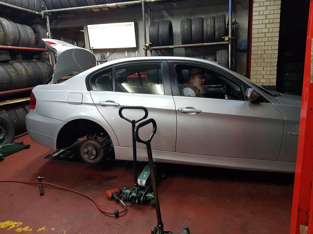 S.H. Tyres & Wheels | 131 Movers Ln, Barking IG11 7UQ, UK | Phone: 020 8591 5407