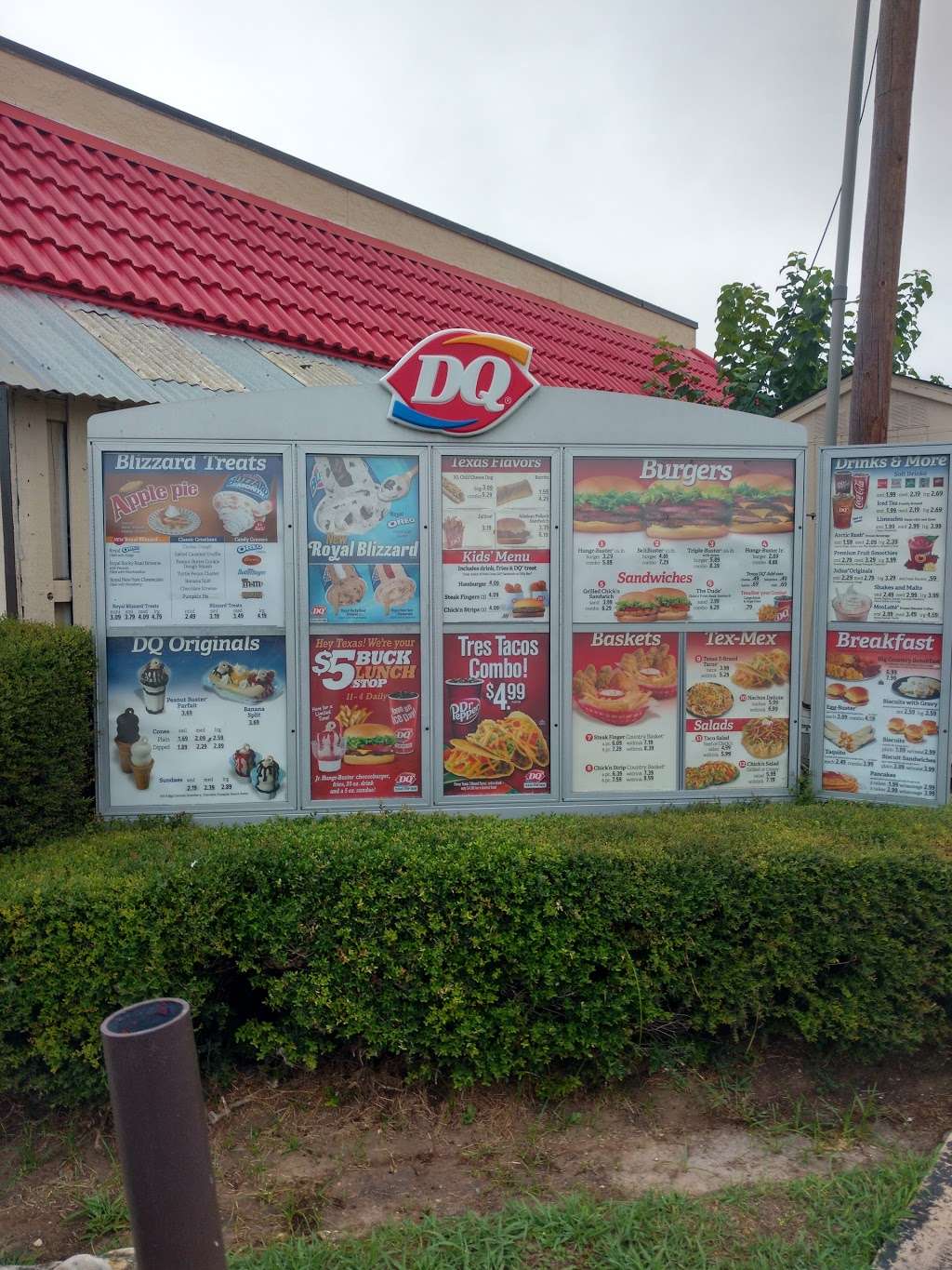 Dairy Queen Store | 7076 S Loop 1604 W, Somerset, TX 78069, USA | Phone: (830) 429-3399