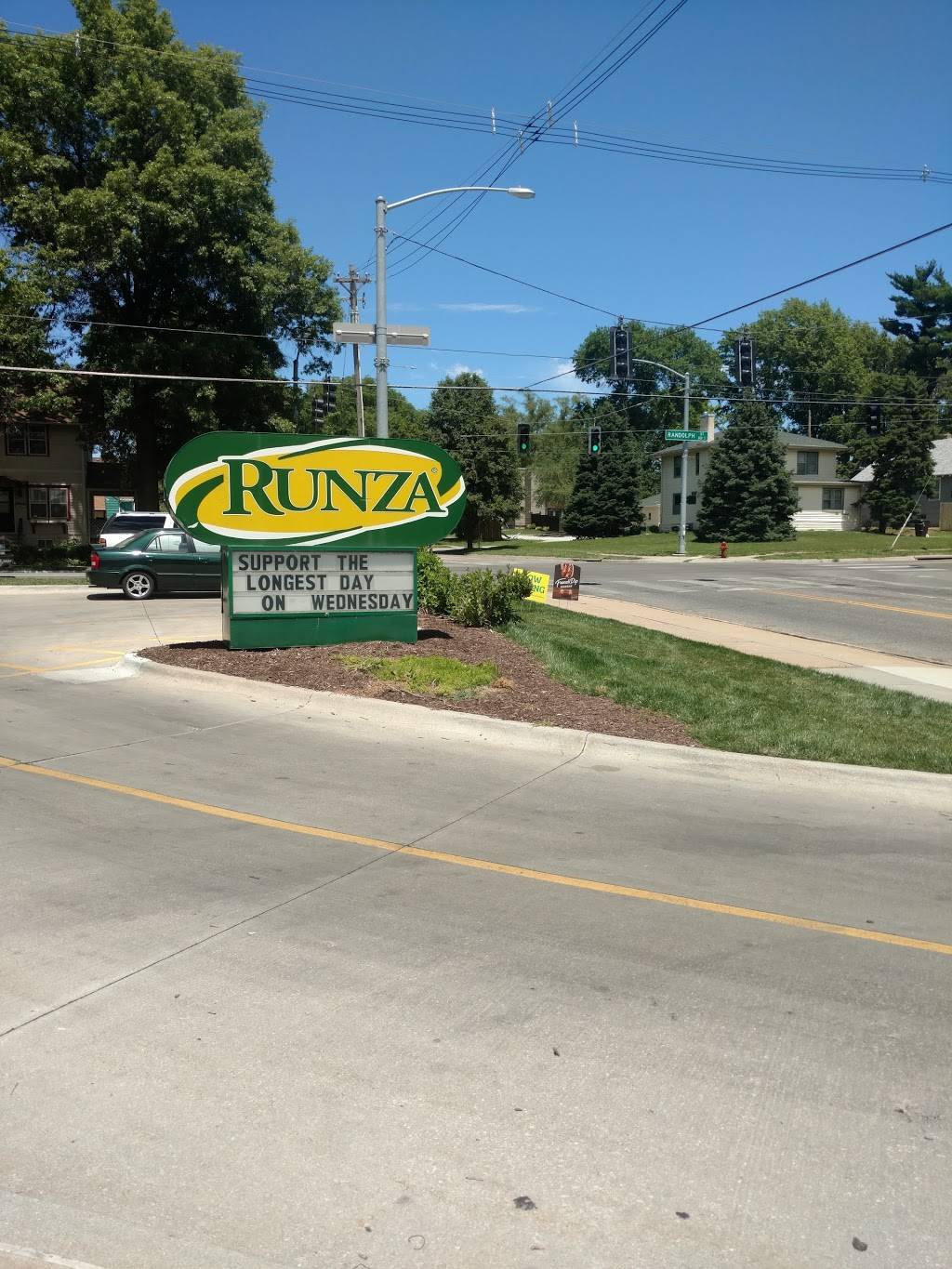 Runza Restaurant | 3945 Randolph St, Lincoln, NE 68510, USA | Phone: (402) 483-6042