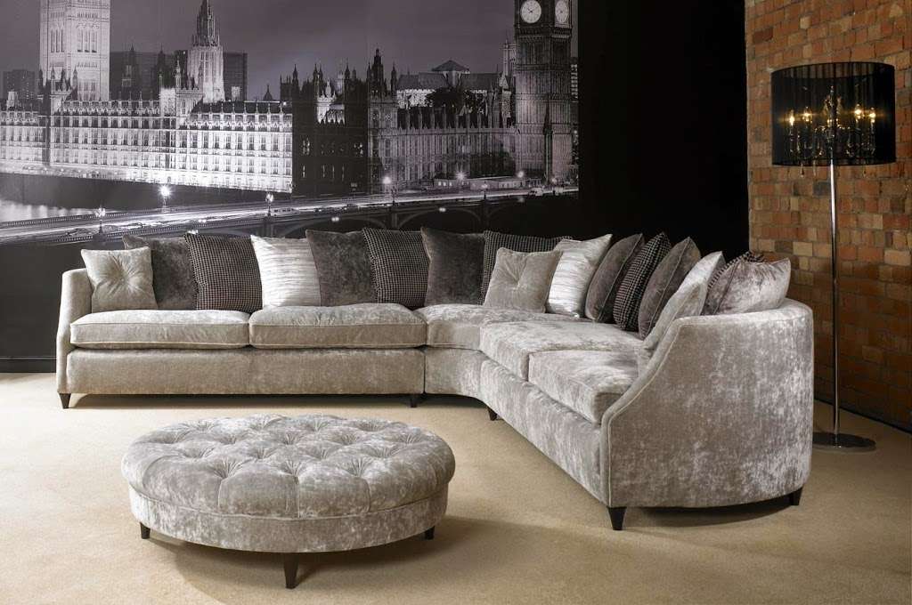 Heritage Sofas And Chairs | 8 Station Square, Orpington BR5 1NA, UK | Phone: 01689 875277