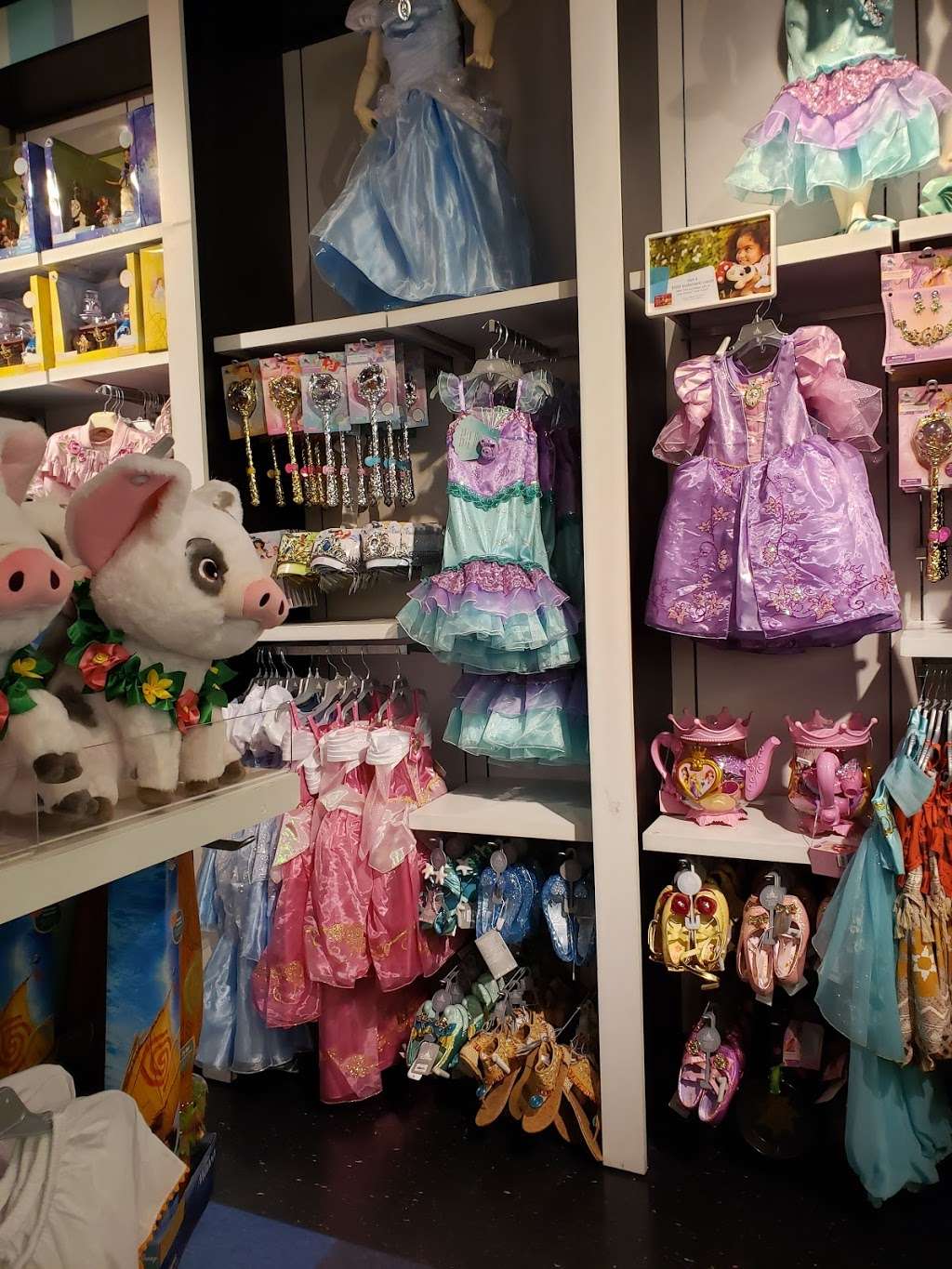 Disney Store | 29300 Hempstead Rd, Cypress, TX 77433 | Phone: (281) 758-2668