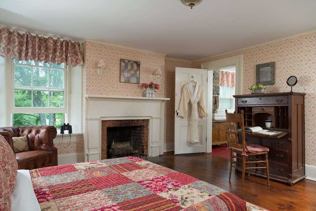 Hudson Valley Rose Bed and Breakfast | 570 Union School Rd, Middletown, NY 10941, USA | Phone: (845) 361-7116
