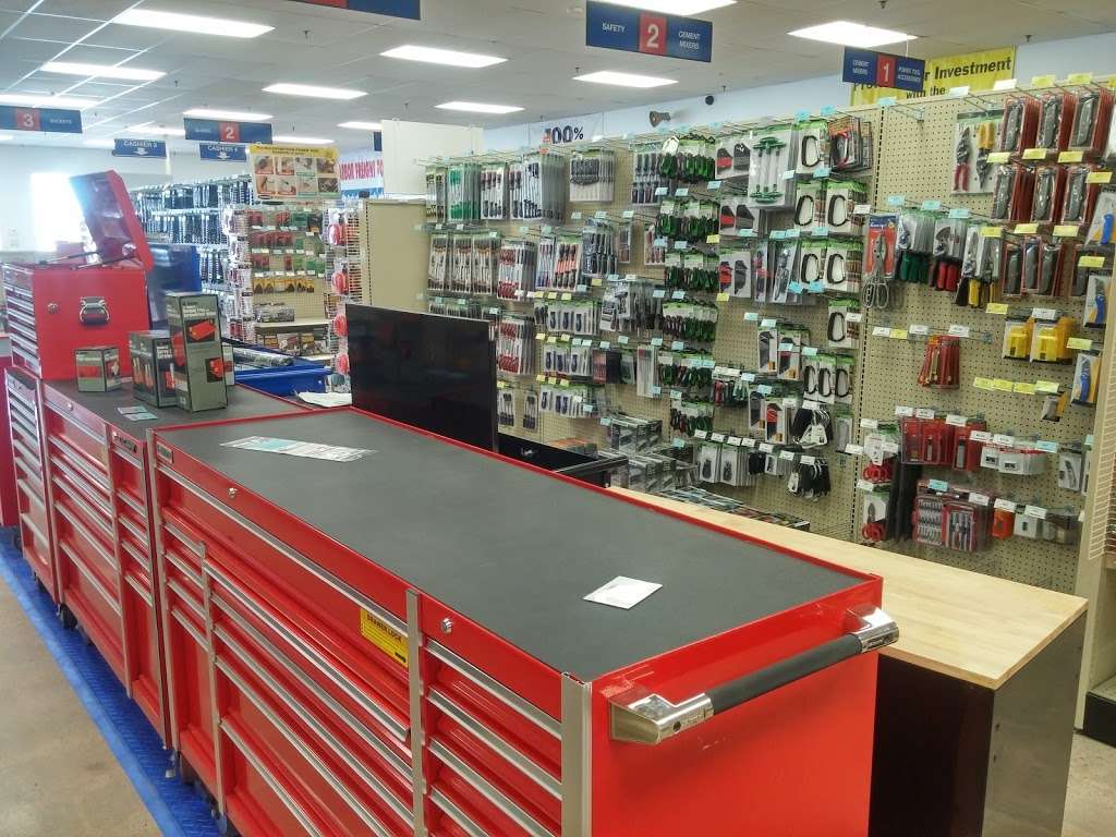 Harbor Freight Tools | 61 University Dr, Newark, DE 19702, USA | Phone: (302) 366-0320