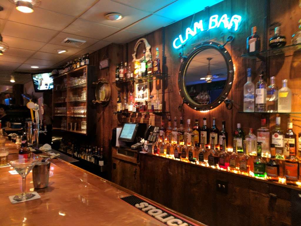 Clam Tavern | 339 E Broadway Ave, Clifton Heights, PA 19018, USA | Phone: (610) 623-9537