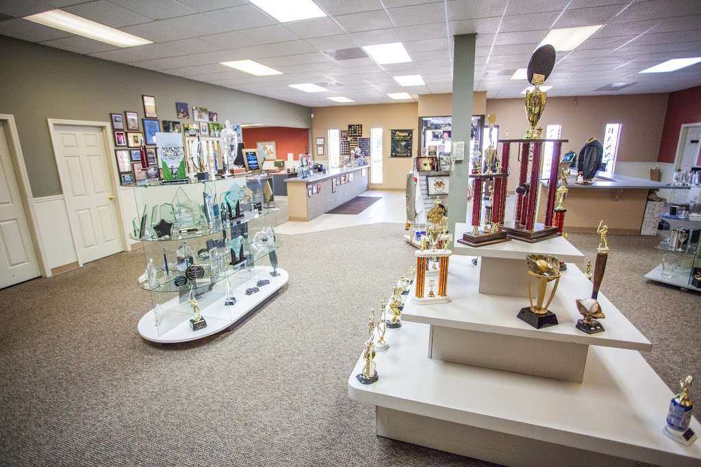 Deans Trophies | 17141 Bel-Ray Pl, Belton, MO 64012 | Phone: (816) 331-0996