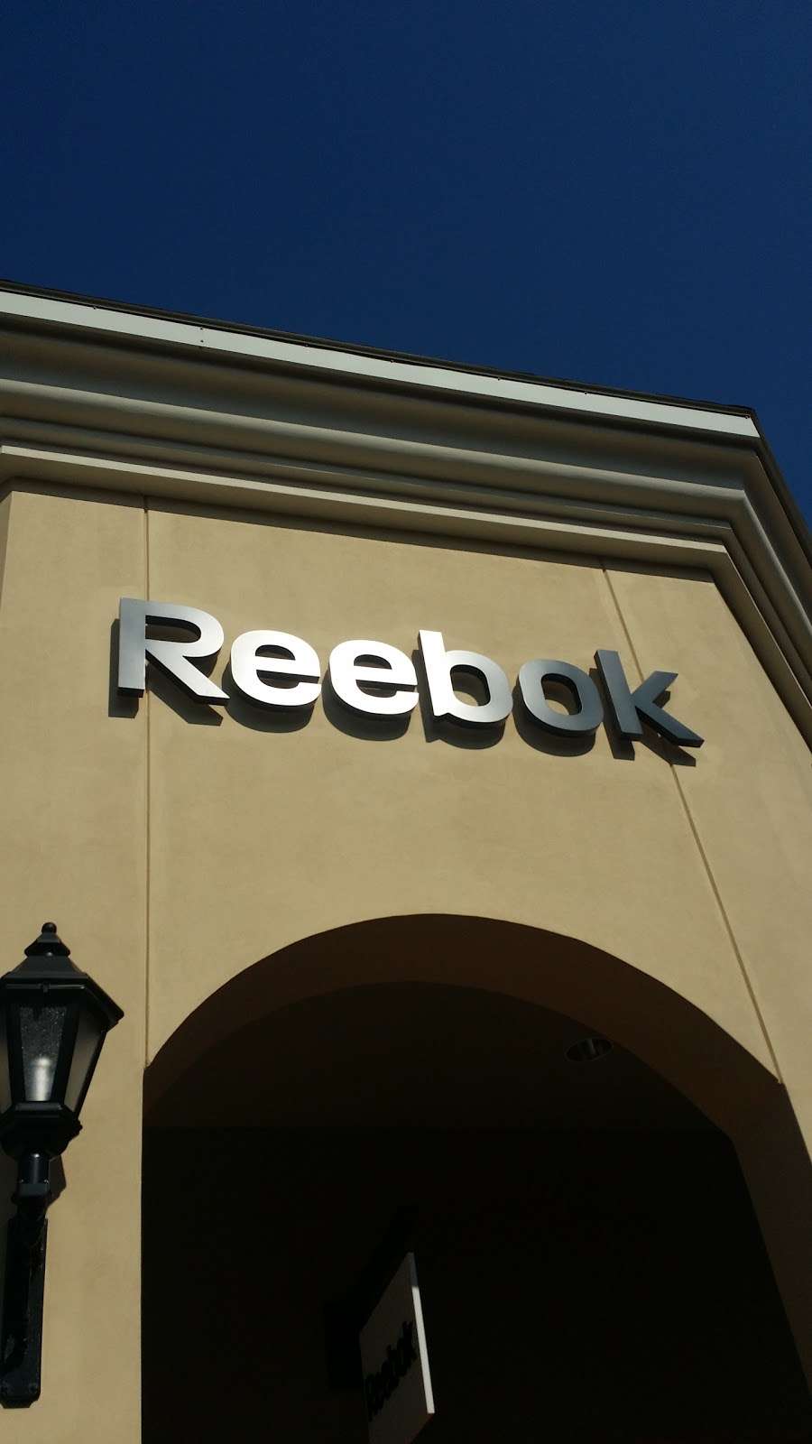 Reebok Outlet Store Charlotte | 5404 New Fashion Way #1040, Charlotte, NC 28278, USA | Phone: (704) 583-0367