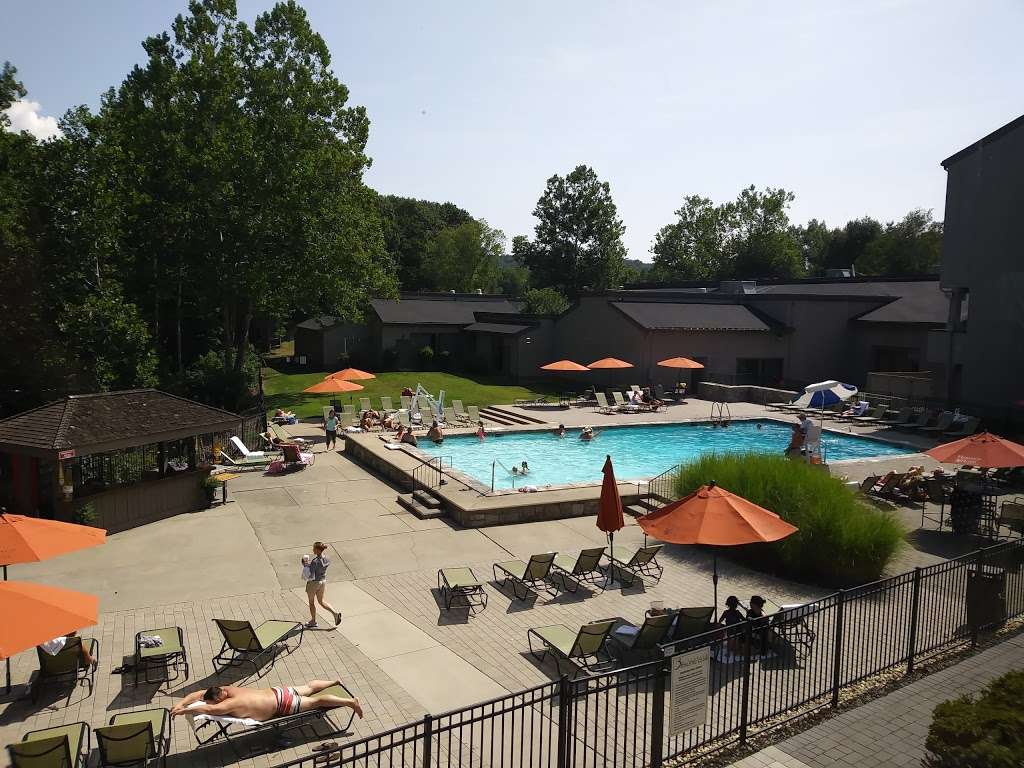 Heritage Hotel and Conference Center | 522 Heritage Rd, Southbury, CT 06488, USA | Phone: (203) 264-8200